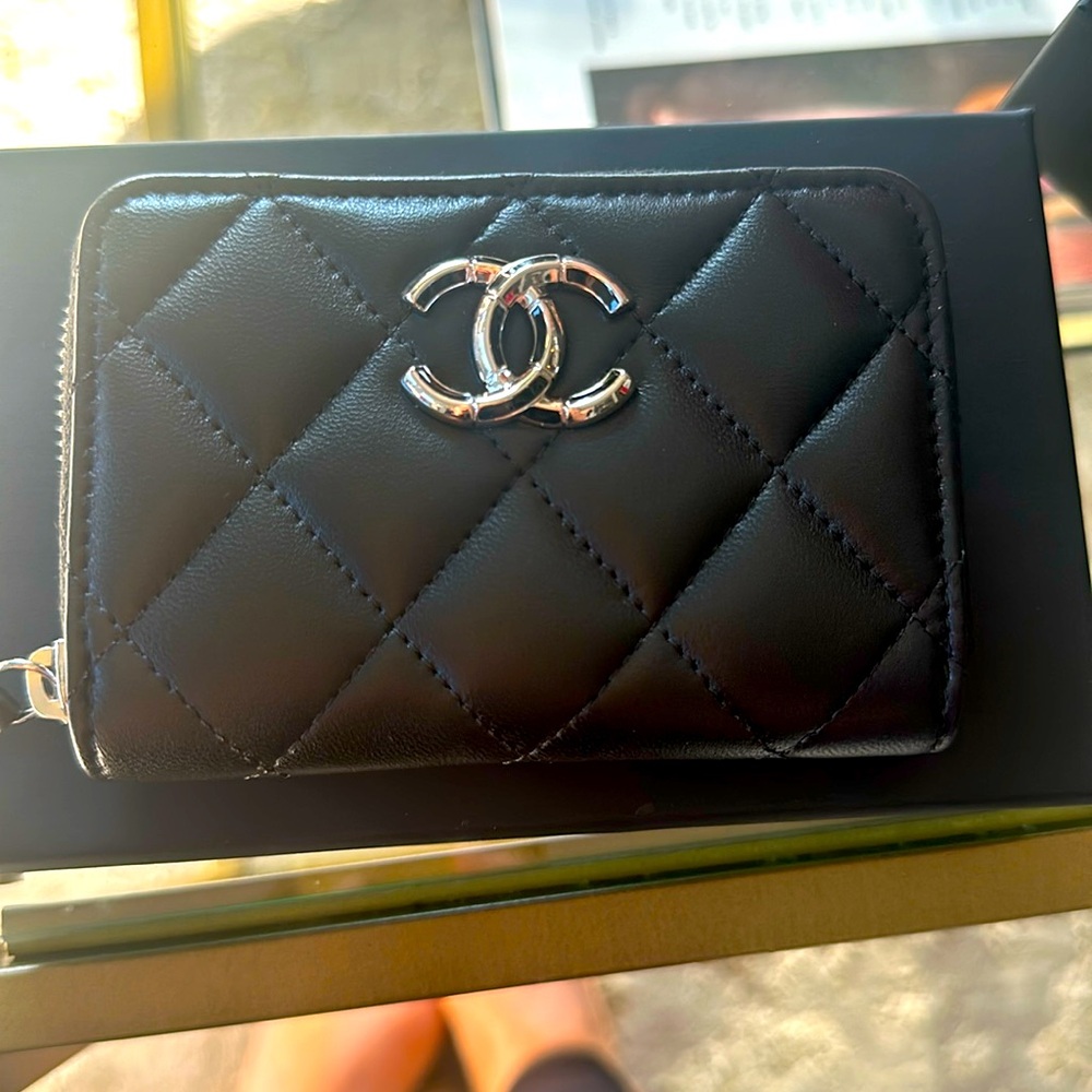 Chanel wallet